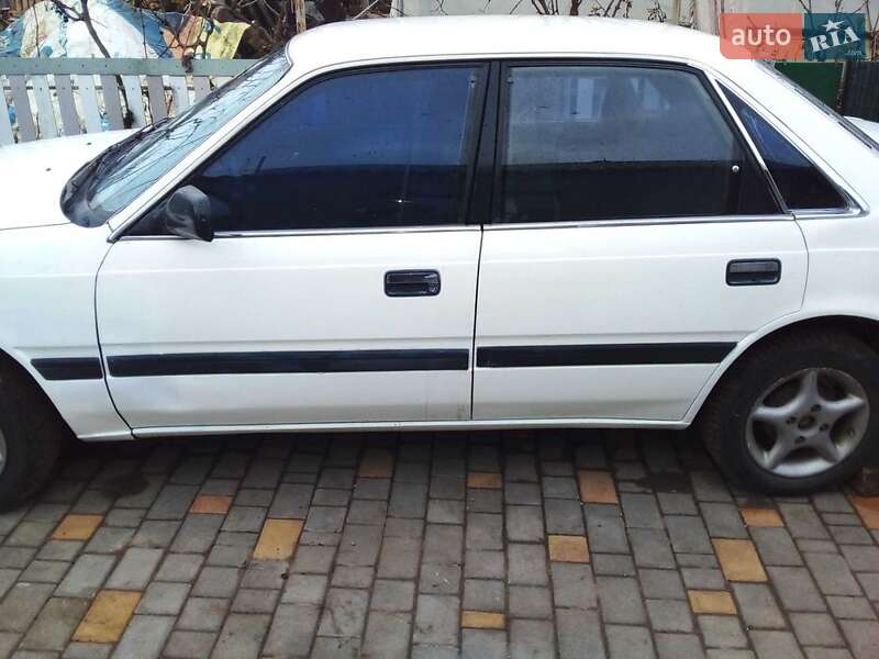 Седан Mazda Capella 1984 в Одесі