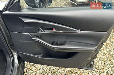 Позашляховик / Кросовер Mazda CX-30 2022 в 