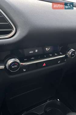 Позашляховик / Кросовер Mazda CX-30 2024 в 