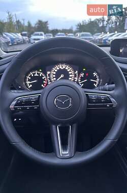 Позашляховик / Кросовер Mazda CX-30 2024 в 