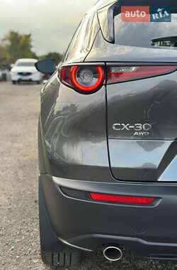 Позашляховик / Кросовер Mazda CX-30 2024 в 