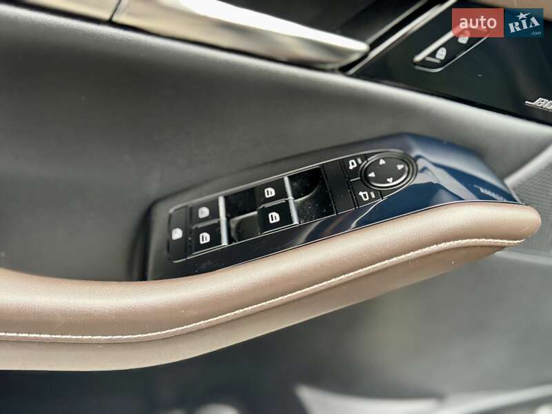 Позашляховик / Кросовер Mazda CX-30 2019 в Києві фото 23 Позашляховик / Кросовер Mazda CX-30 2019 в Києві