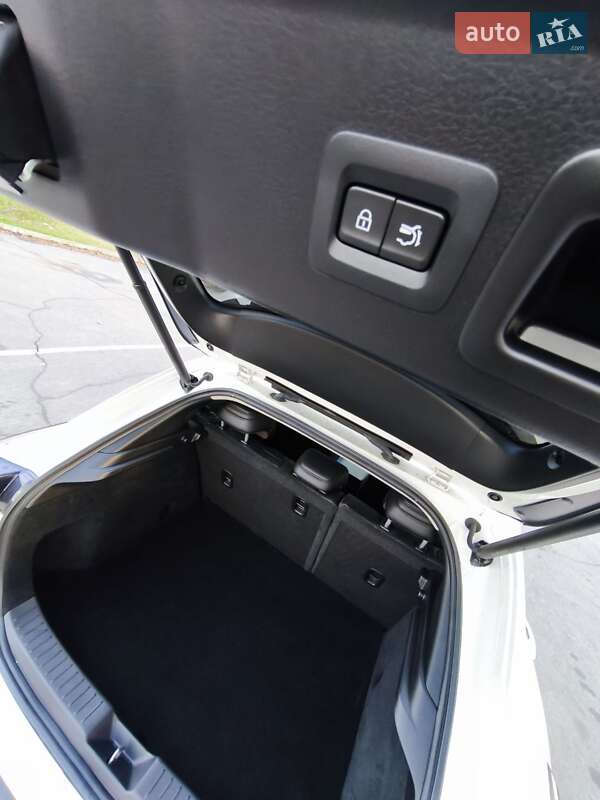 Позашляховик / Кросовер Mazda CX-30 2020 в Дніпрі фото 13 Позашляховик / Кросовер Mazda CX-30 2020 в Дніпрі