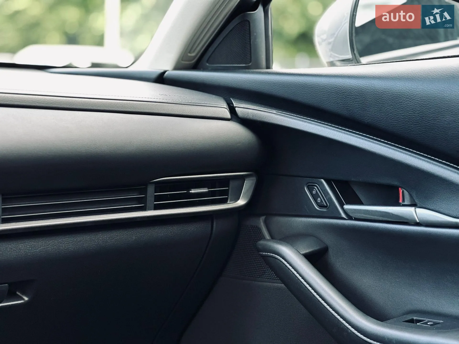 2021 Mazda CX-30 - мініатюра 20