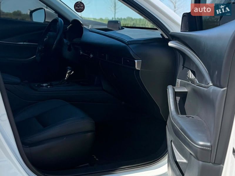Внедорожник / Кроссовер Mazda CX-30 2022 в Киеве