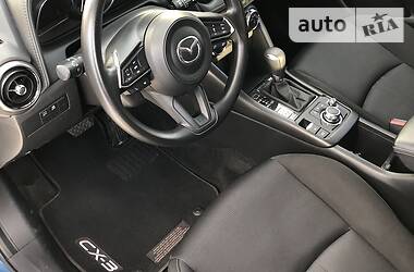 Позашляховик / Кросовер Mazda CX-3 2018 в 
