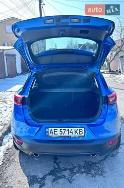Внедорожник / Кроссовер Mazda CX-3 2015 в 