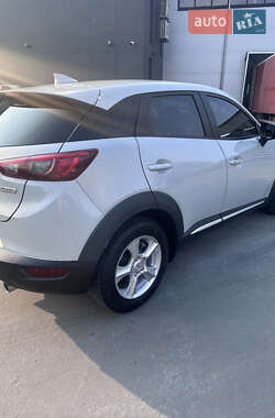 Внедорожник / Кроссовер Mazda CX-3 2015 в 