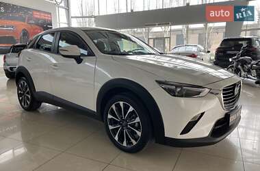 Позашляховик / Кросовер Mazda CX-3 2023 в 