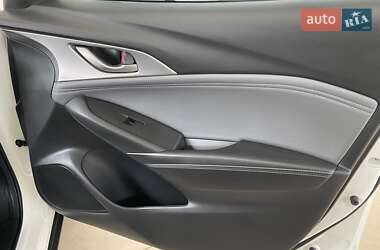 Позашляховик / Кросовер Mazda CX-3 2023 в 
