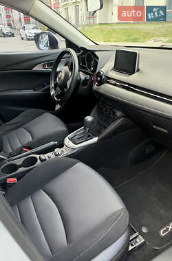Позашляховик / Кросовер Mazda CX-3 2016 в 