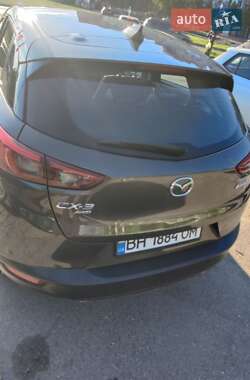Внедорожник / Кроссовер Mazda CX-3 2016 в 