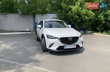 Внедорожник / Кроссовер Mazda CX-3 2016 в 