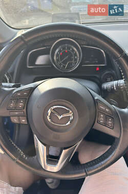 Позашляховик / Кросовер Mazda CX-3 2016 в 