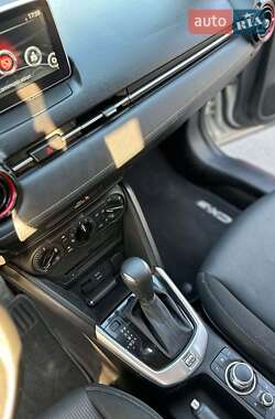 Внедорожник / Кроссовер Mazda CX-3 2016 в 