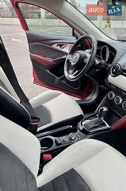 Внедорожник / Кроссовер Mazda CX-3 2017 в 