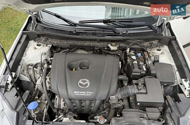 Внедорожник / Кроссовер Mazda CX-3 2017 в 