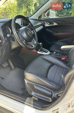 Внедорожник / Кроссовер Mazda CX-3 2017 в 