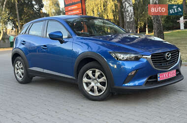 Внедорожник / Кроссовер Mazda CX-3 2017 в 