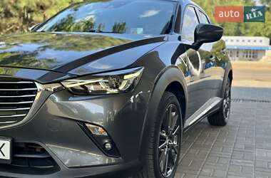 Внедорожник / Кроссовер Mazda CX-3 2015 в 