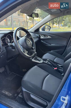 Внедорожник / Кроссовер Mazda CX-3 2016 в 