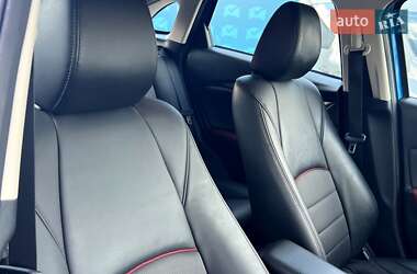 Внедорожник / Кроссовер Mazda CX-3 2015 в 