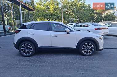 Позашляховик / Кросовер Mazda CX-3 2023 в 