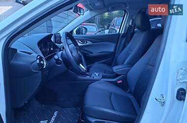 Позашляховик / Кросовер Mazda CX-3 2023 в 