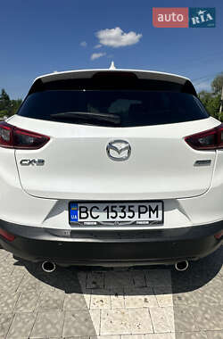 Позашляховик / Кросовер Mazda CX-3 2017 в 