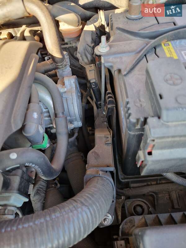 Внедорожник / Кроссовер Mazda CX-3 2015 в Белгороде-Днестровском