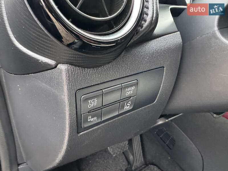 Внедорожник / Кроссовер Mazda CX-3 2015 в Киеве