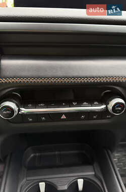 Внедорожник / Кроссовер Mazda CX-50 2023 в 