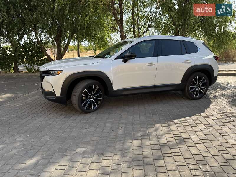 Внедорожник / Кроссовер Mazda CX-50 2024 в Херсоне