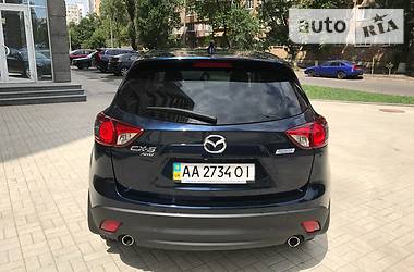 Внедорожник / Кроссовер Mazda CX-5 2015 в 
