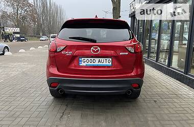 Позашляховик / Кросовер Mazda CX-5 2015 в 