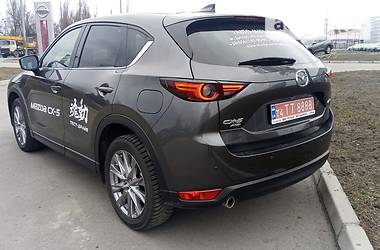 Позашляховик / Кросовер Mazda CX-5 2019 в 
