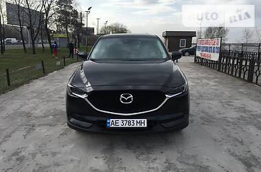 Позашляховик / Кросовер Mazda CX-5 2017 в 