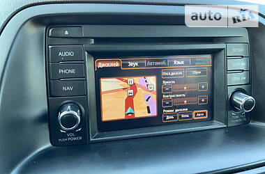 Позашляховик / Кросовер Mazda CX-5 2012 в 