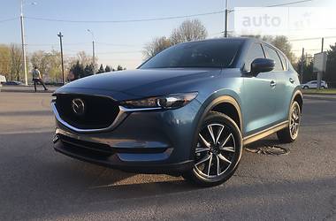 Позашляховик / Кросовер Mazda CX-5 2018 в 
