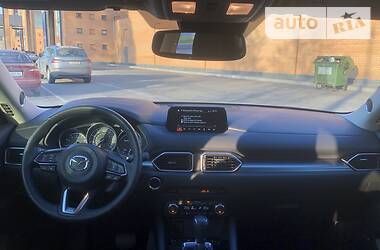 Позашляховик / Кросовер Mazda CX-5 2018 в 