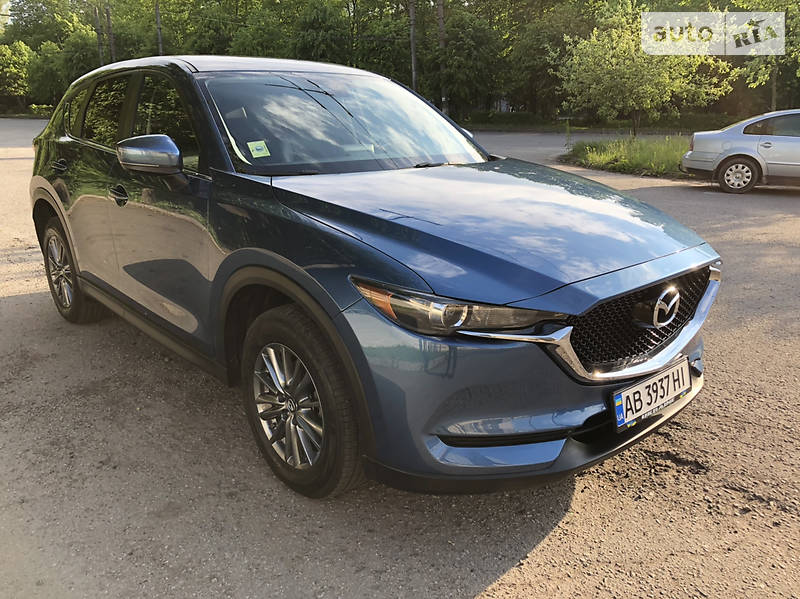 Позашляховик / Кросовер Mazda CX-5 2017 в 