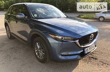 Позашляховик / Кросовер Mazda CX-5 2017 в 