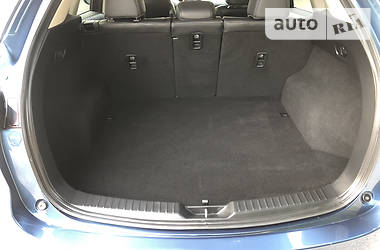 Позашляховик / Кросовер Mazda CX-5 2017 в 