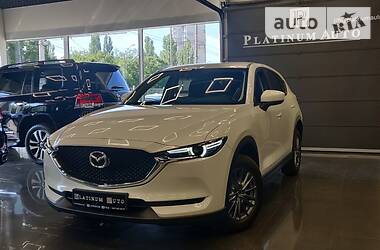 Позашляховик / Кросовер Mazda CX-5 2018 в 