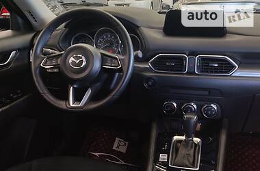 Позашляховик / Кросовер Mazda CX-5 2018 в 