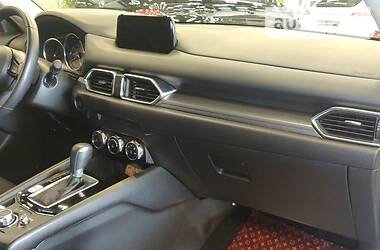 Позашляховик / Кросовер Mazda CX-5 2018 в 