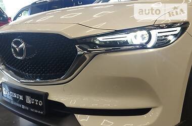 Позашляховик / Кросовер Mazda CX-5 2018 в 