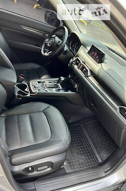 Позашляховик / Кросовер Mazda CX-5 2019 в 