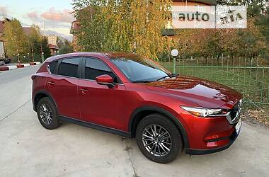 Внедорожник / Кроссовер Mazda CX-5 2017 в Киеве