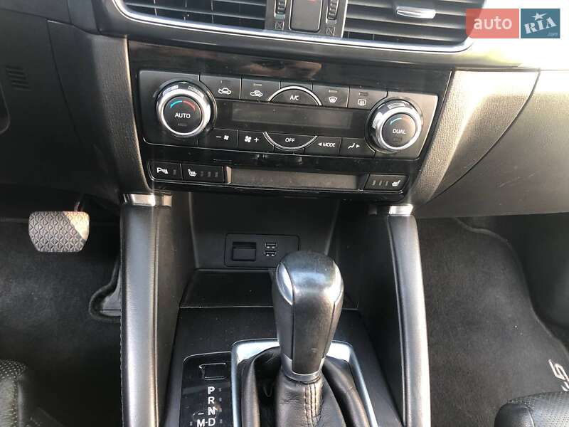 Внедорожник / Кроссовер Mazda CX-5 2016 в Луцке
